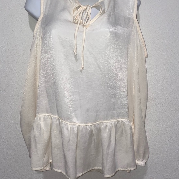 Harlowe & Graham Cold Shoulder Peplum Blouse S - Picture 5 of 8